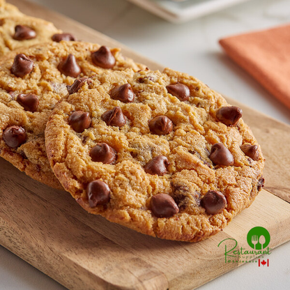 HERSHEY’S Semi-Sweet 1M Baking Chocolate Chips – 5 lb, 6/Case