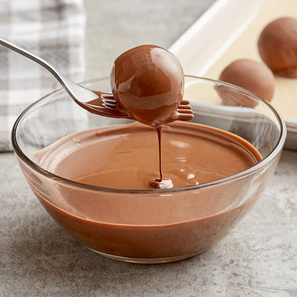 Callebaut Recipe 823 Milk Chocolate Callets™ 22 lb. - 2/Case