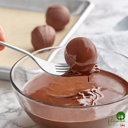 Cacao Barry Brune Pate a Glacer Compound Coating 11 lb. - 4/Case