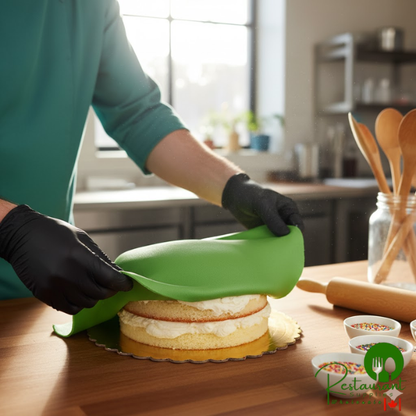 Satin Ice 5 lb. Green Vanilla Rolled Fondant Icing