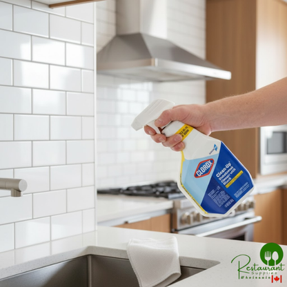 CloroxPro Clorox Clean-Up CLO35417CT 32 oz. Disinfectant Cleaner with Bleach - 9/Case