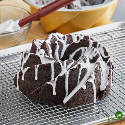 Pillsbury Bakers' Plus Dark Devil's Food Cake Mix 50 lb.